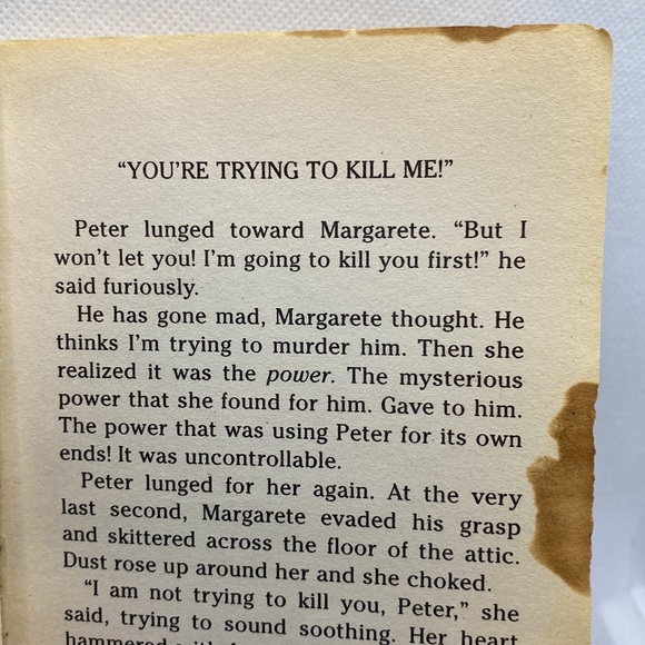 Fear Street Sagas: #16 The Hand of Power First Edition 1999 Softcover Book - Picture 5 of 16